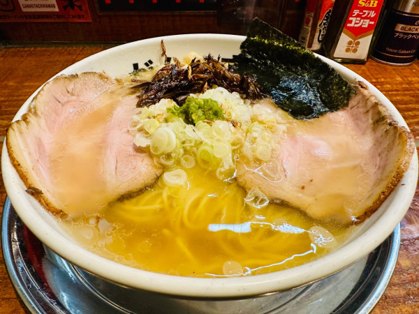 「【限定②】牛骨と牛テール塩ラーメン【1200円】」@元祖一条流がんこラーメン たま館分店の写真