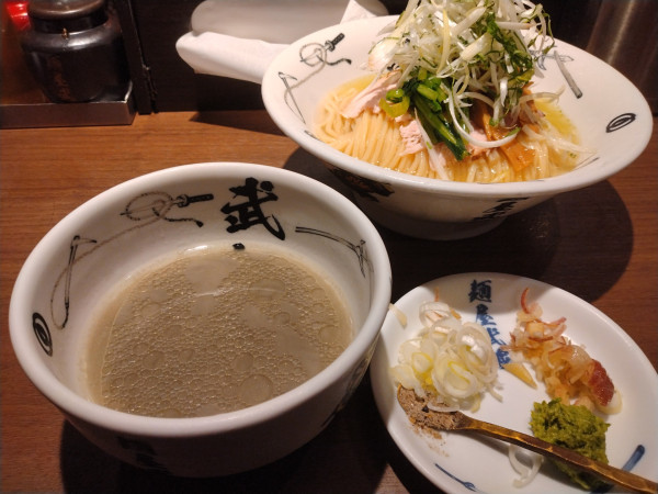 「伊吹いりこの冷やしつけ麺」@麺屋武蔵 武仁の写真