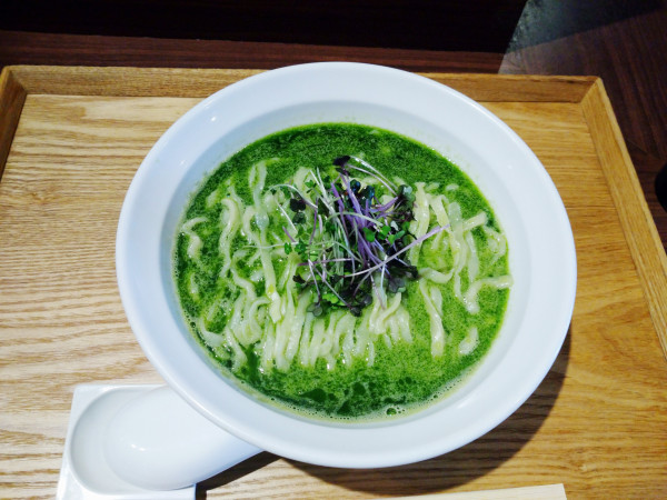 「特濃アサリニラ煮干そば＋四川式カレーの和え玉」@NIBOSHIMANIAの写真