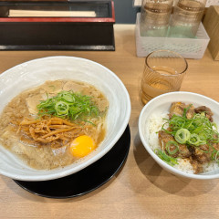 肉玉そば くり八の画像