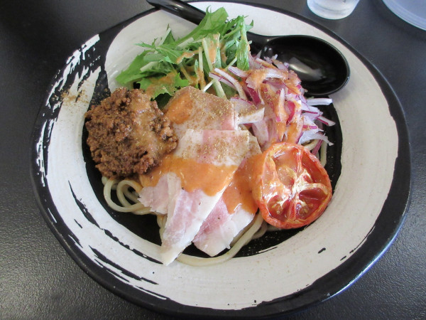 「限定冷やし担々トマト（１１２０円）＋ハラミ丼３８０円」@麺道 千里の写真