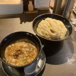 豚つけ・特盛（１３００円）