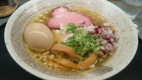 「塩中華そば 1000円＋味玉 150円」@中華そば 神田 そめいよしのの写真