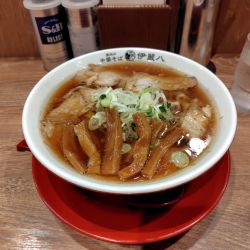 築地の中華そば(醤)¥900