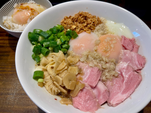 「まぜそば 300ｇ」@まぜらー くらうんの写真