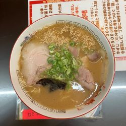 ラーメン 800円