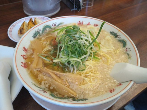 「魚介香る旨塩九条ねぎ雲吞麺」@ラーメン魁力屋 吉祥院店の写真
