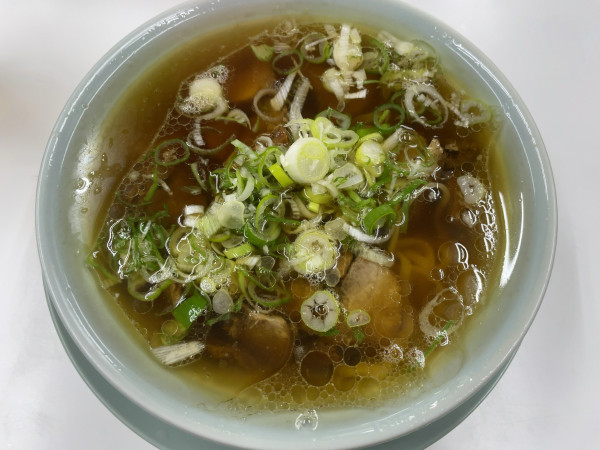 「ラーメン(麺少なめ」@ともちんラーメンの写真