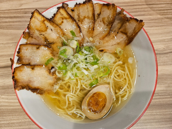 「塩焼豚ラーメン」@焼豚ジョニーの写真