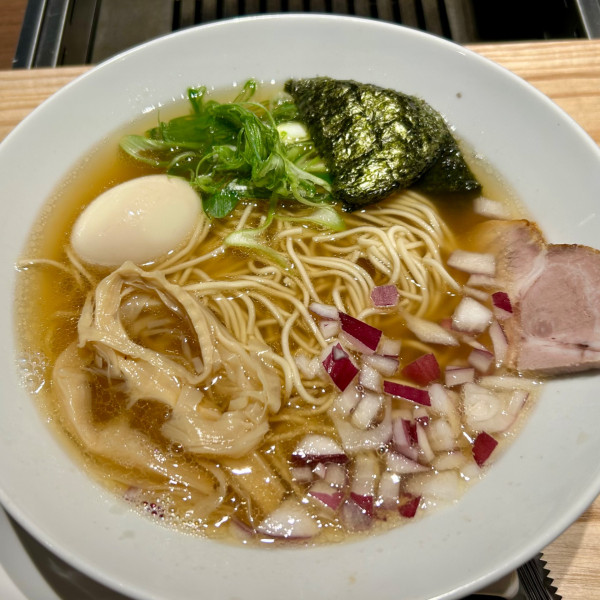 「煮干し拉麺」@焼肉拉麺 香格里拉の写真