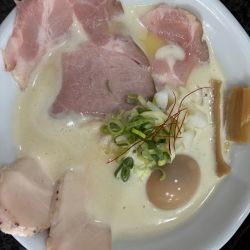 1350円　特製濃厚エスプレッソ塩ラーメン