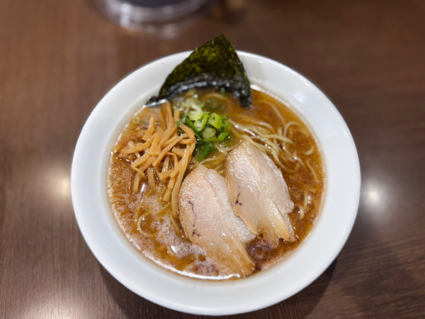 「焼きあご中華そば 塩 850円」@焼きあご中華そば まなびの写真