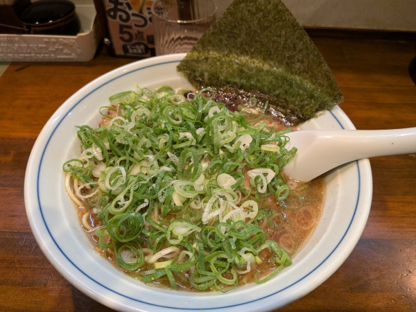 「中華そば＋ネギ」@中華そば むらさき山の写真