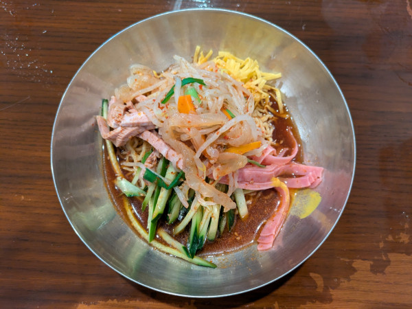「冷やし五目麺：880円」@中国料理 龍江飯店の写真