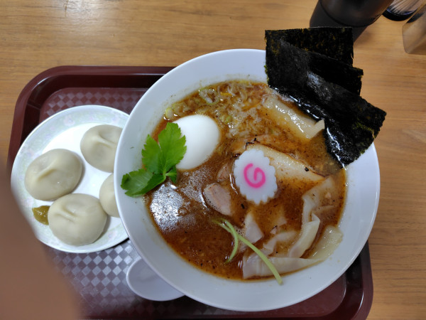 「らーめん＋特製トッピング&餃包（ギョーパオ）」@らーめん理庵の写真