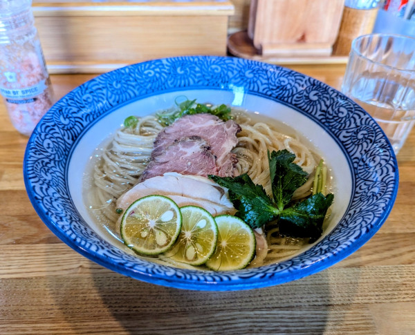 「冷やし鶏節そば」@中華そば 瓢の写真