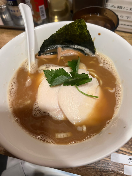 「烏賊干鶏白湯蕎麦」@新橋 纏の写真