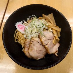 一平ソバ並+チャーシュー2枚（880円）