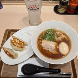 味玉醤油ラーメン＋餃子3個＋レモンサワー