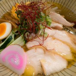 冷し鶏塩らーめん