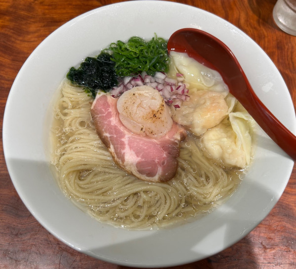 「期間限定 魚介出汁の冷やし塩そば ¥1700」@三馬路 東京店の写真