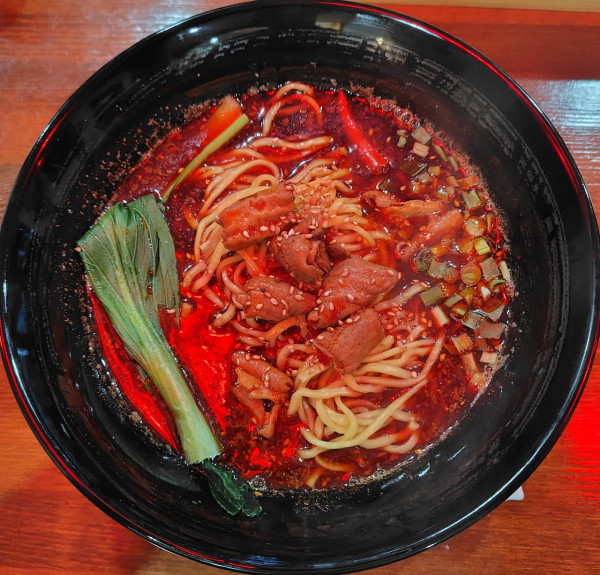 「ホルモン担々麺 1100円」@成都担々の写真