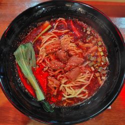 ホルモン担々麺 1100円