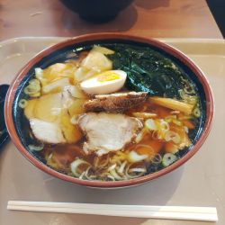 醤油全部のせ（1090円+大盛180円）