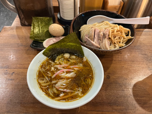 「創業つけめんの小(790円)、特製トッピング(250円)」@舎鈴 丸の内店の写真