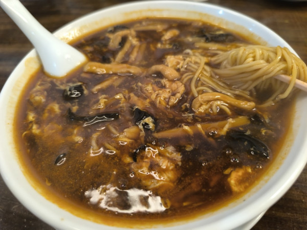 「オススメランチ スーラータン麺(880)」@中国料理 壱龍釜の写真