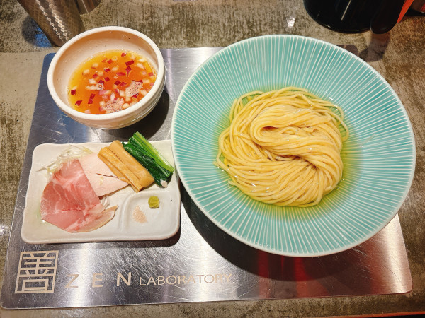 「鰹昆布水つけ麺」@ZEN LABORATORYの写真