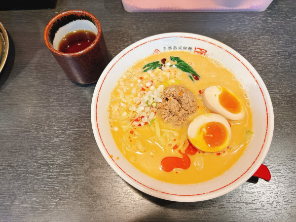 「冷やし担々麺」@らぁ～めん 京 京都拉麺小路店の写真