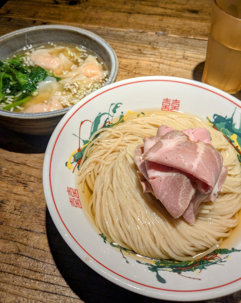 「昆布水つけ麺 200g 1,000円＋海老ワンタン 330円」@伊之瀬の写真