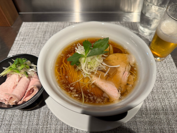 「醤油そば+肉増し」@成城青果の写真