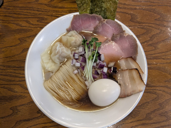 「特製煮干しそば1450円 味付替玉鰹300円」@伊東中華そばの写真