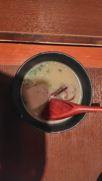 「鶏白湯ラーメン」@鶏料理専門店 とりかく 日比谷シティ店の写真