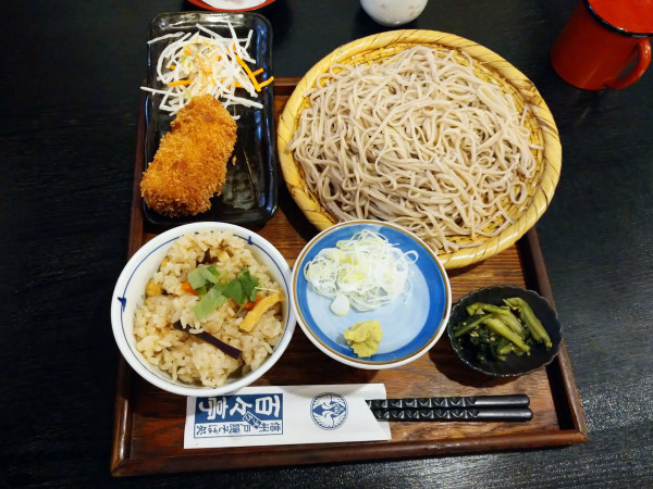 「本日の昼そば定食（990円）」@百々亭 大井町店の写真