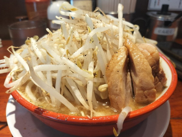 「ラーメン」@らーめん バリ男 新橋本店の写真