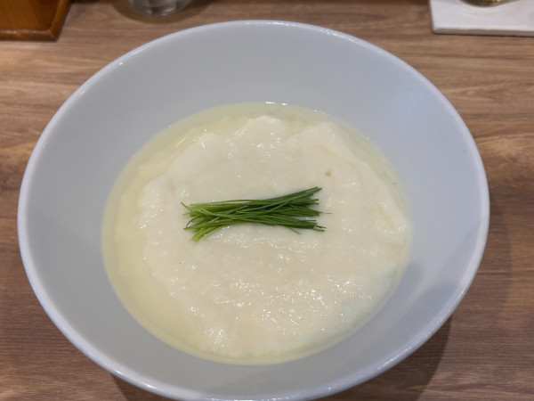 「【限定】冷やし虎河豚そば・和え玉ハーフ(ふぐの焼き白子)」@麺庵 利休の写真