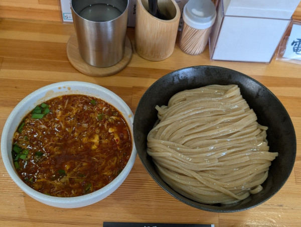 「麻辣辛つけ麺1.5玉」@麺屋電龍の写真
