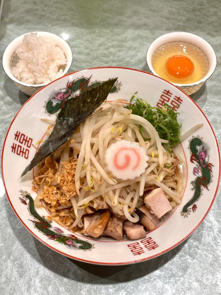 「【限定】トップランの極太手揉みまぜそば」@らぁ麺 花萌葱の写真