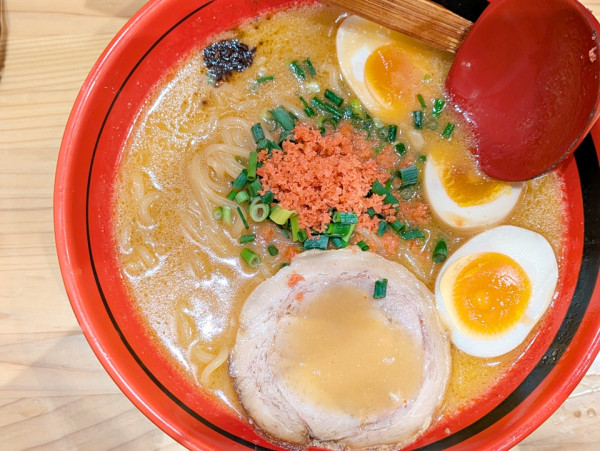 「あじわいえびみそ+味玉」@えびそば一幻 東京ソラマチ店の写真