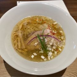 天義淡麗塩ラーメン（全粒粉麺）1,300円