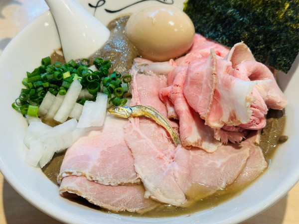 「特製伊吹濃純煮干 lv.4 1,650円」@煮干中華そば 結。の写真