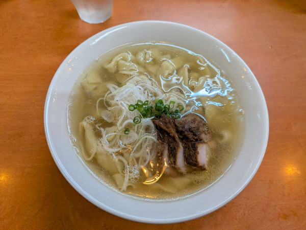 「ラーメン1,050円」@日陰の写真