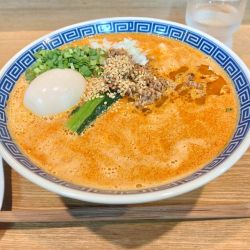 季節限定　味玉担々麺