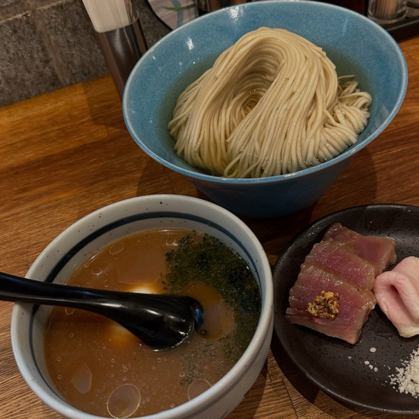 「昆布水つけめん冷やしまぐろスープ」@麺処 青野の写真