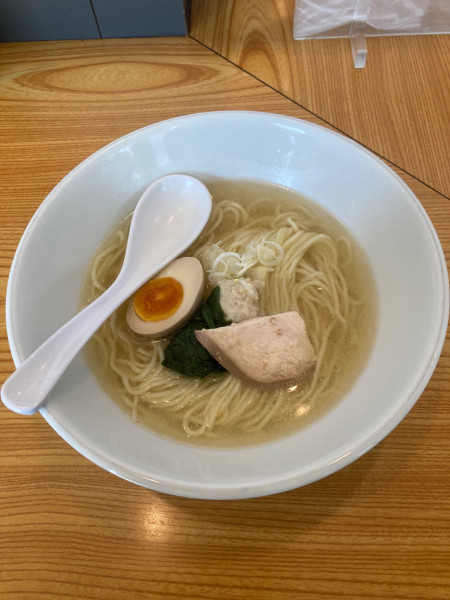 「鶏そば　旨ダシ塩（温）」@支那そば 一本気の写真