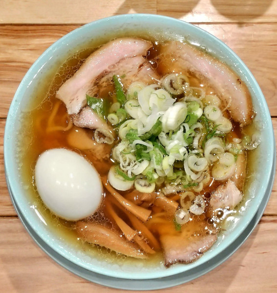 「中華そば 950円＋茹で卵 100円」@シンちゃんラーメンの写真