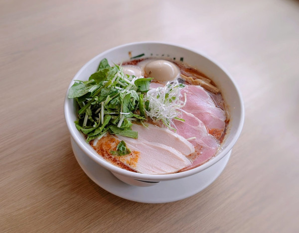 「特製酸香辣そば」@ラーメン イロドリの写真